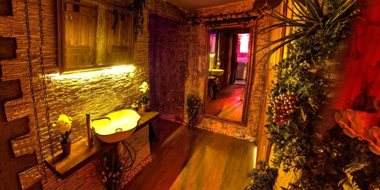 Afrodita Wellness Apartman プラハ エクステリア 写真